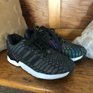 Adidas sneaker 7.5